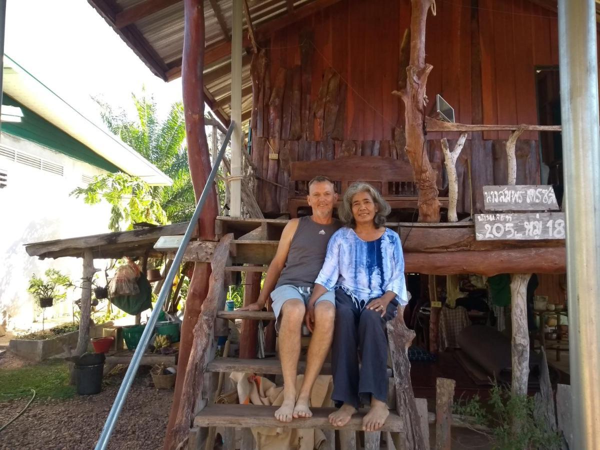 Yoga Homestay Seka Luaran gambar